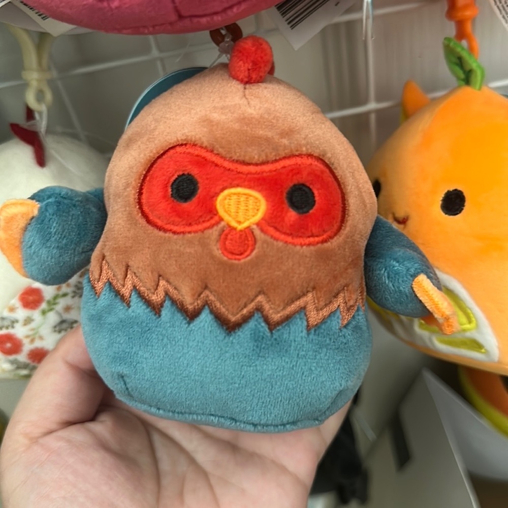 (NWT) Reed the rooster squishmallow clip